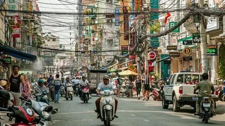 Khởi Nghiệp Video Ngắn Không Cần Kinh Nghiệm: Hotspot Matrix Là Lựa Chọn Của Bạn